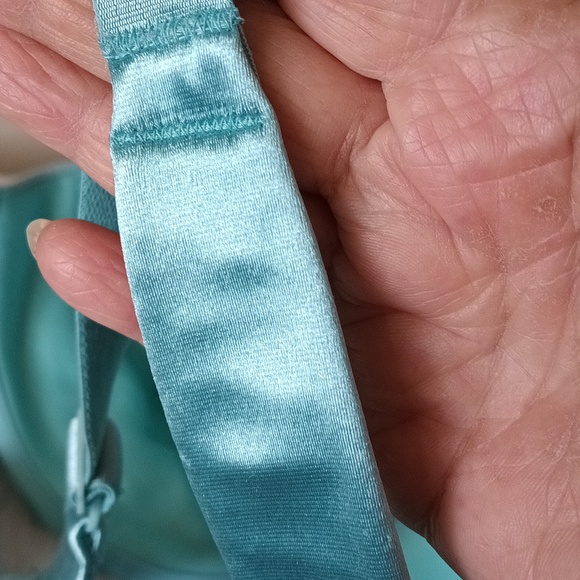 Vanity Fair Women's Illumination Full Figure Zoned-in Support Green Solid Bra 42 - Picture 8 of 10